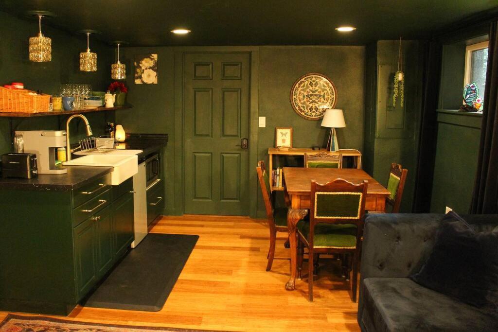 Heart Of Woodstock, 10 Min Walk To Reed, With Private Garage! Apartment Portland Exterior foto