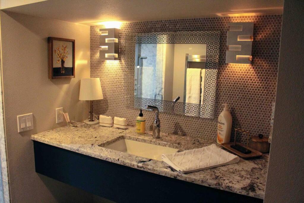 Heart Of Woodstock, 10 Min Walk To Reed, With Private Garage! Apartment Portland Exterior foto